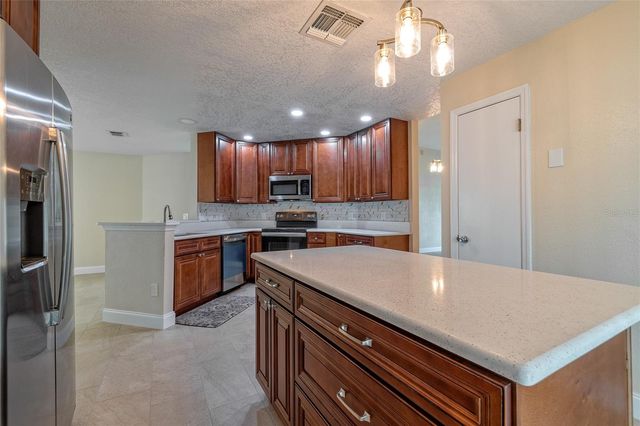 166 ALAMEDA DRIVE, Kissimmee, FL 34743