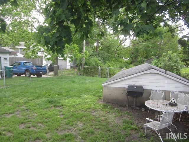 1009 Geyer Avenue, Mishawaka, IN 46544