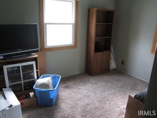 1009 Geyer Avenue, Mishawaka, IN 46544