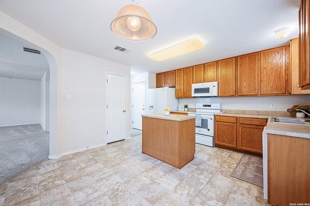 4023 Chinkapin Oak, San Antonio, TX 78223