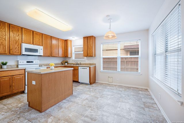 4023 Chinkapin Oak, San Antonio, TX 78223