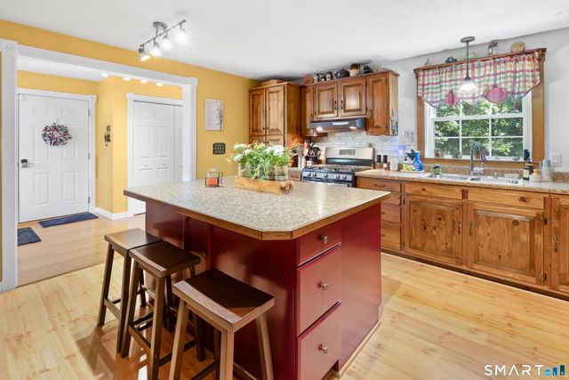 229 Woodstock Road, Woodstock, CT 06281