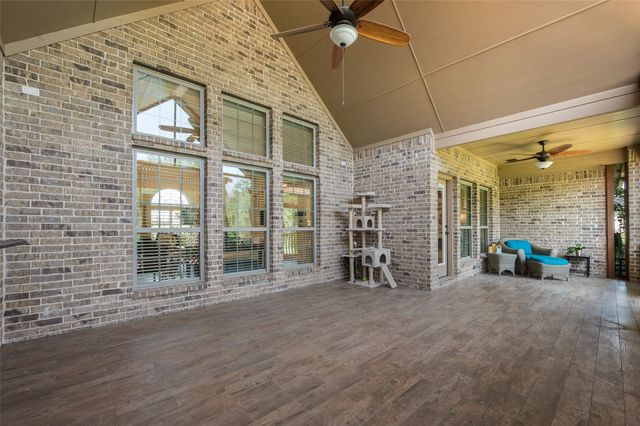 508 Ambergate Drive, Shady Shores, TX 76208