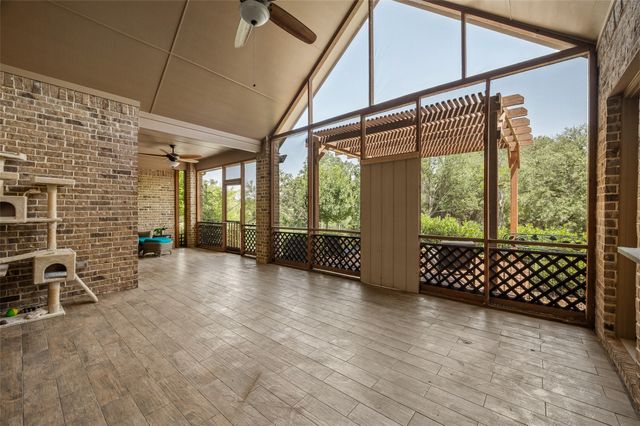 508 Ambergate Drive, Shady Shores, TX 76208