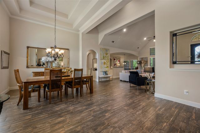 508 Ambergate Drive, Shady Shores, TX 76208