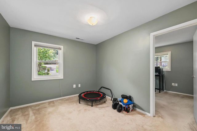 16008 FAIRWAY DR, Dumfries, VA 22025