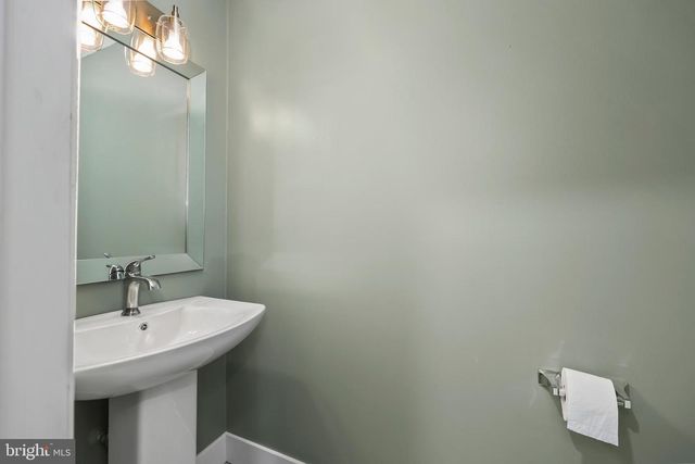 16008 FAIRWAY DR, Dumfries, VA 22025