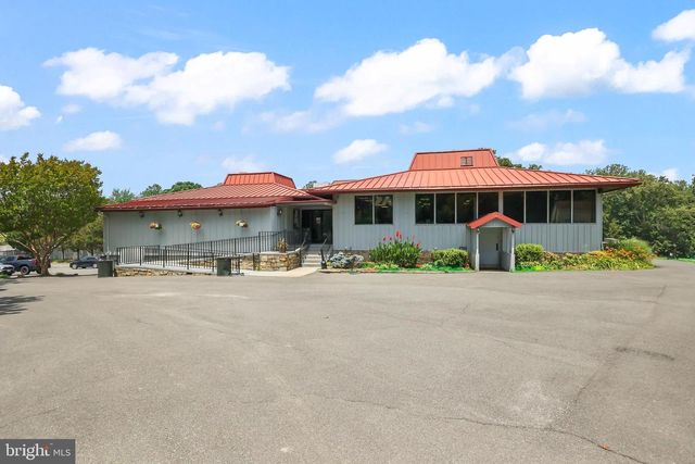 16008 FAIRWAY DR, Dumfries, VA 22025