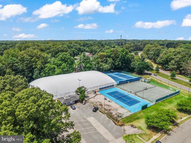 16008 FAIRWAY DR, Dumfries, VA 22025