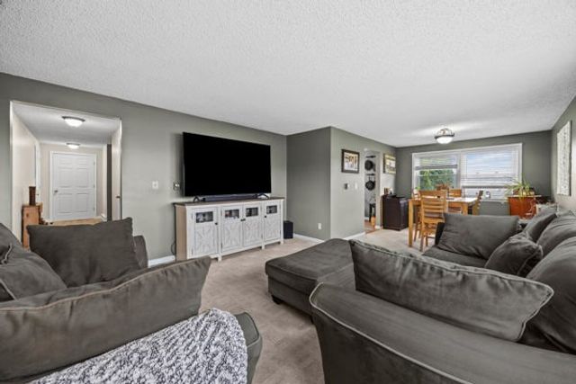 11046 W Scott Road, Ridgeway, NY 14103