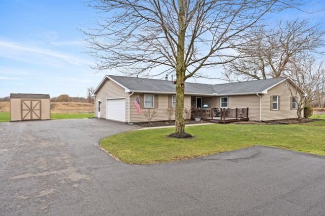 11046 W Scott Road, Ridgeway, NY 14103