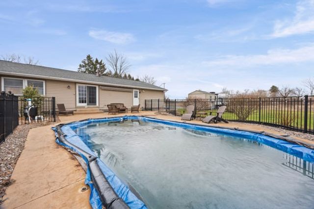 11046 W Scott Road, Ridgeway, NY 14103