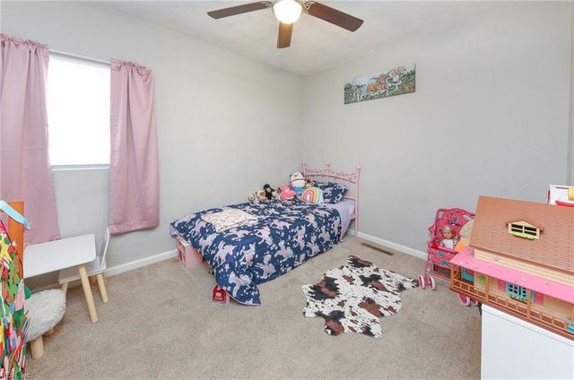 566 River Creek RD, Chesapeake, VA 23320