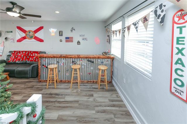 566 River Creek RD, Chesapeake, VA 23320