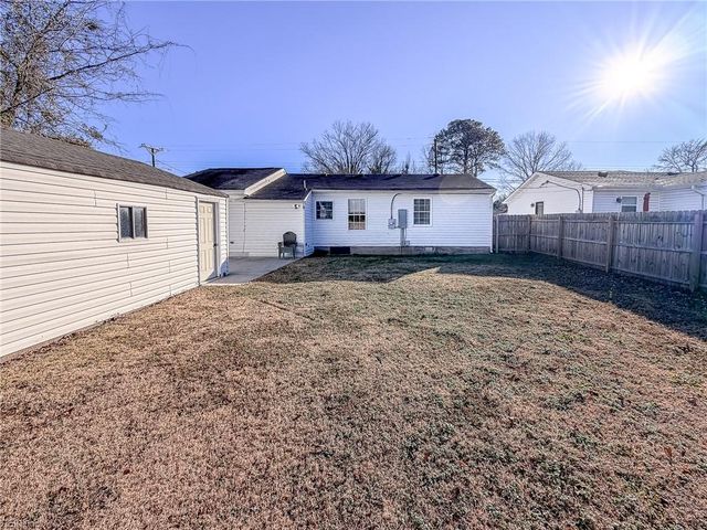 566 River Creek RD, Chesapeake, VA 23320