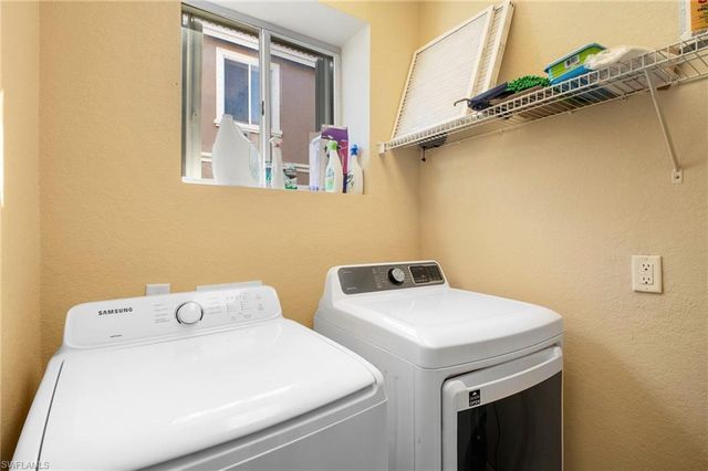 9648 Roundstone CIR, Fort Myers, FL 33967