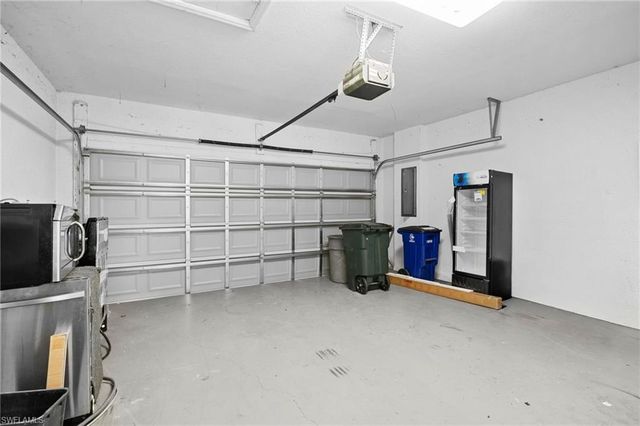 9648 Roundstone CIR, Fort Myers, FL 33967