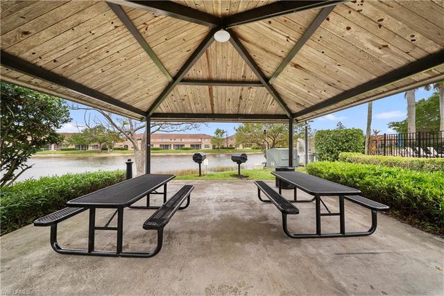 9648 Roundstone CIR, Fort Myers, FL 33967