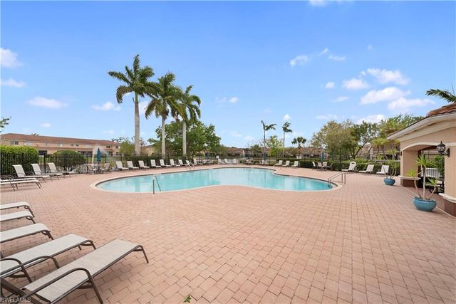 9648 Roundstone CIR, Fort Myers, FL 33967