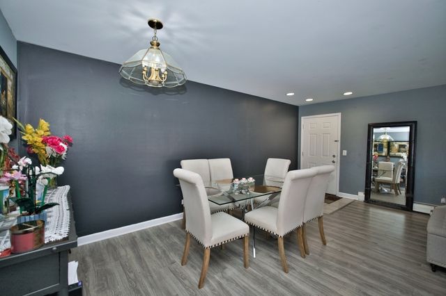 1111 E Algonquin Road 1, Arlington Heights, IL 60005