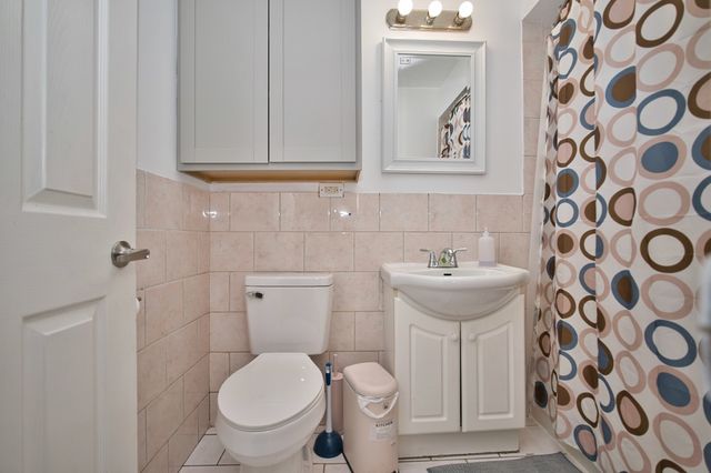 1111 E Algonquin Road 1, Arlington Heights, IL 60005