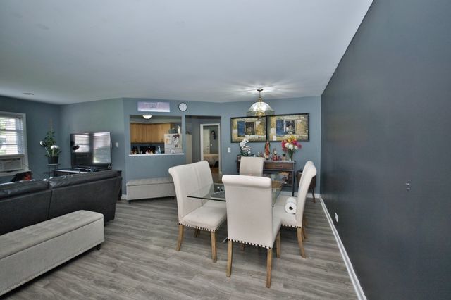 1111 E Algonquin Road 1, Arlington Heights, IL 60005