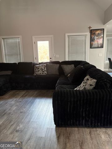 606 Old River Road, Cornelia, GA 30531