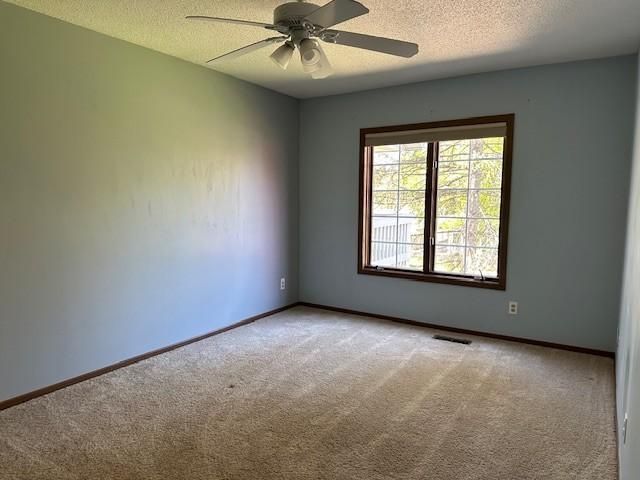 3590 Blue Jay Way 206, Eagan, MN 55123