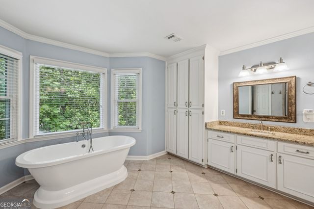 1153 Byrnwyck Court NE, Brookhaven, GA 30319