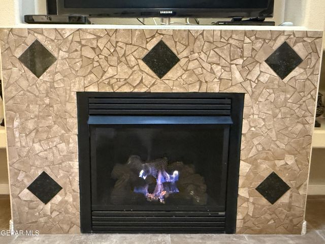 3060 SOLAR POINT Lane, El Paso, TX 79938