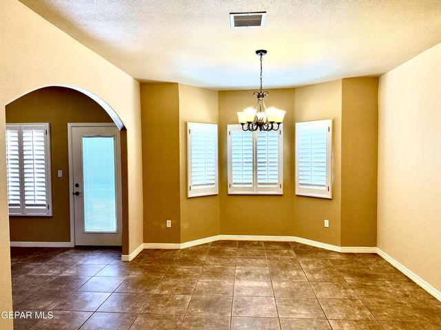 3060 SOLAR POINT Lane, El Paso, TX 79938