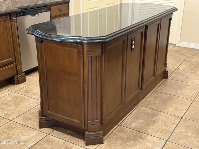 3060 SOLAR POINT Lane, El Paso, TX 79938