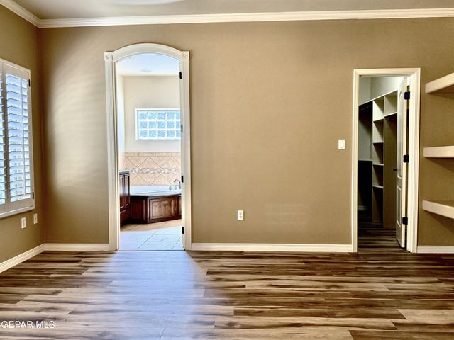 3060 SOLAR POINT Lane, El Paso, TX 79938