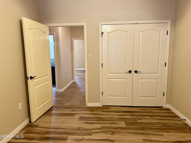 3060 SOLAR POINT Lane, El Paso, TX 79938