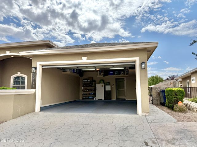 3060 SOLAR POINT Lane, El Paso, TX 79938