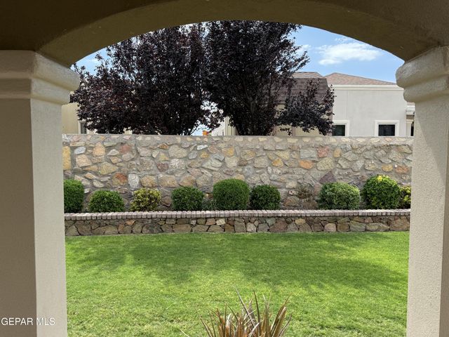 3060 SOLAR POINT Lane, El Paso, TX 79938