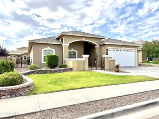 3060 SOLAR POINT Lane, El Paso, TX 79938