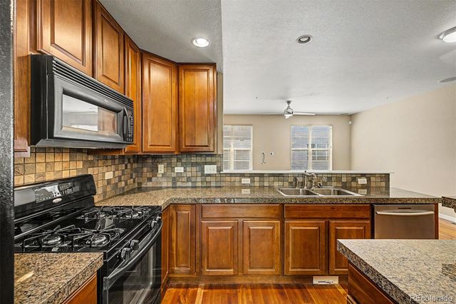 450 S Reed Street, Lakewood, CO 80226