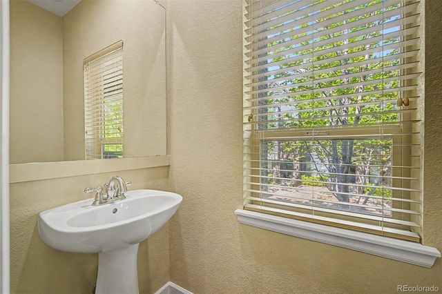 450 S Reed Street, Lakewood, CO 80226