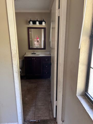 13550 Johns Gin Road, Keithville, LA 71047