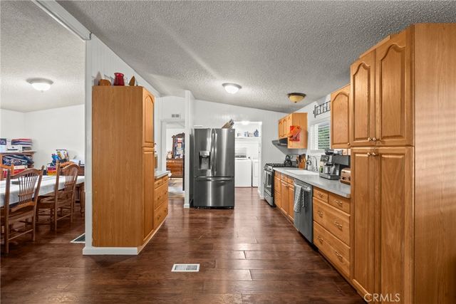 5200 Entrar Drive 124, Palmdale, CA 93551