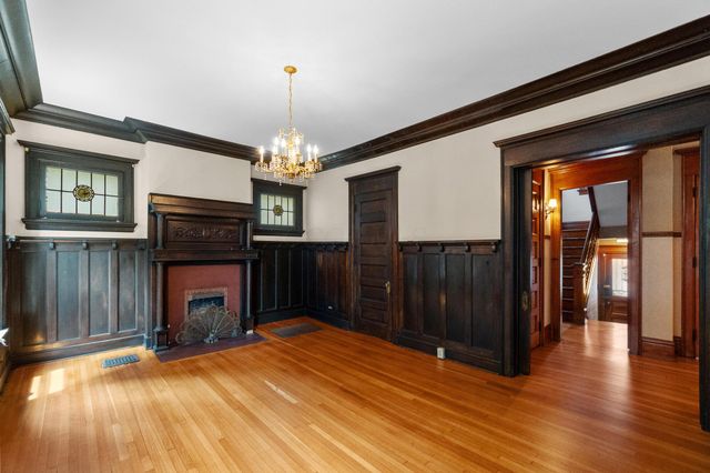 31 Woodland Avenue, Columbus, OH 43203