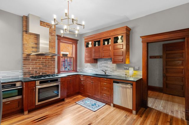 31 Woodland Avenue, Columbus, OH 43203