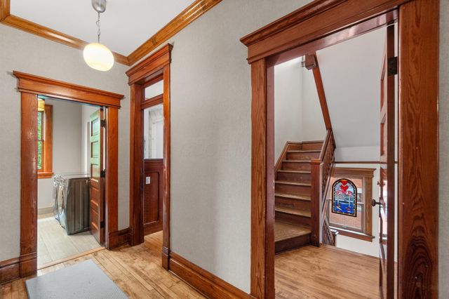 31 Woodland Avenue, Columbus, OH 43203