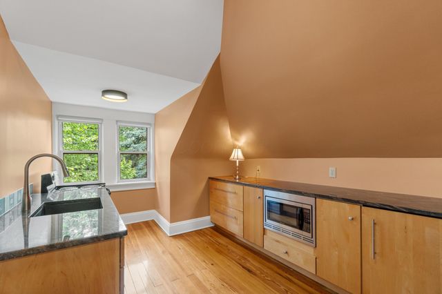 31 Woodland Avenue, Columbus, OH 43203