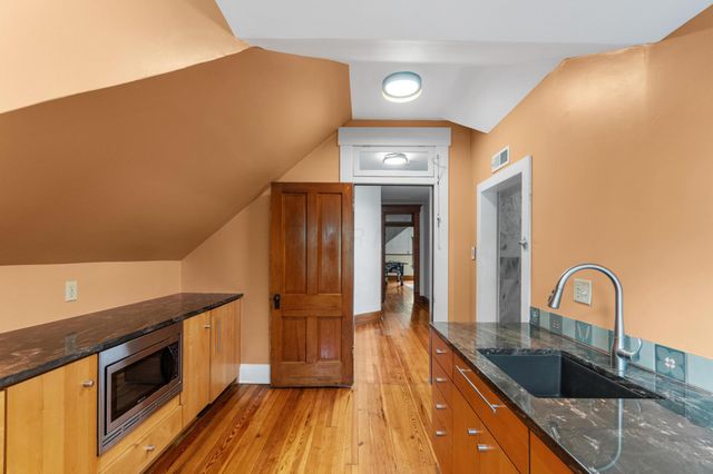 31 Woodland Avenue, Columbus, OH 43203