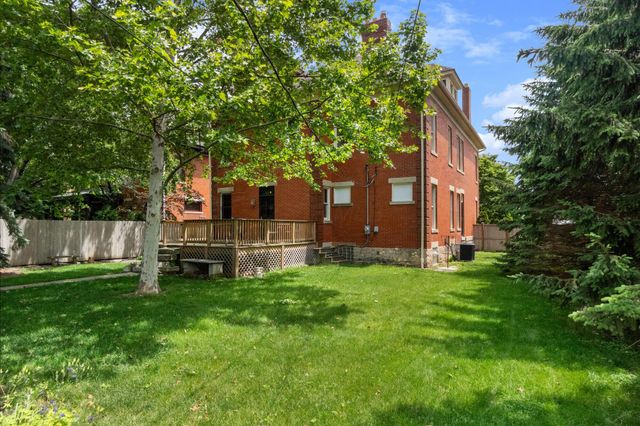 31 Woodland Avenue, Columbus, OH 43203