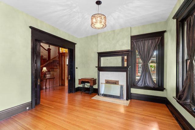 31 Woodland Avenue, Columbus, OH 43203
