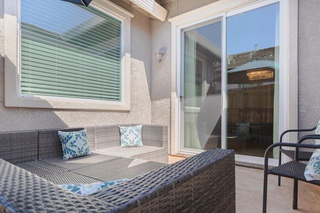 2248 Clearbrook Cir, Roseville, CA 95747