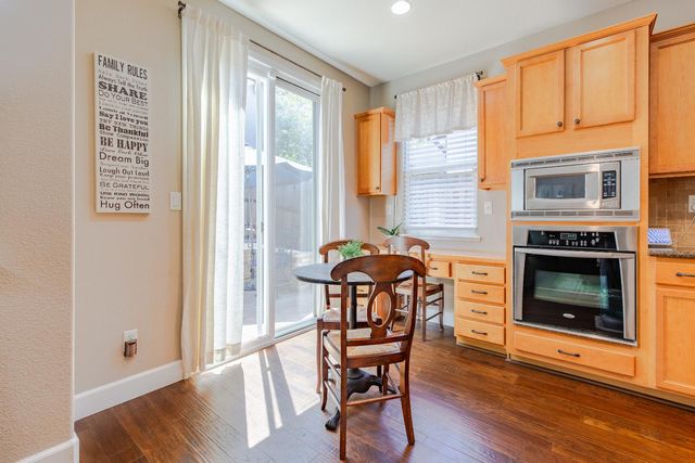 2248 Clearbrook Cir, Roseville, CA 95747